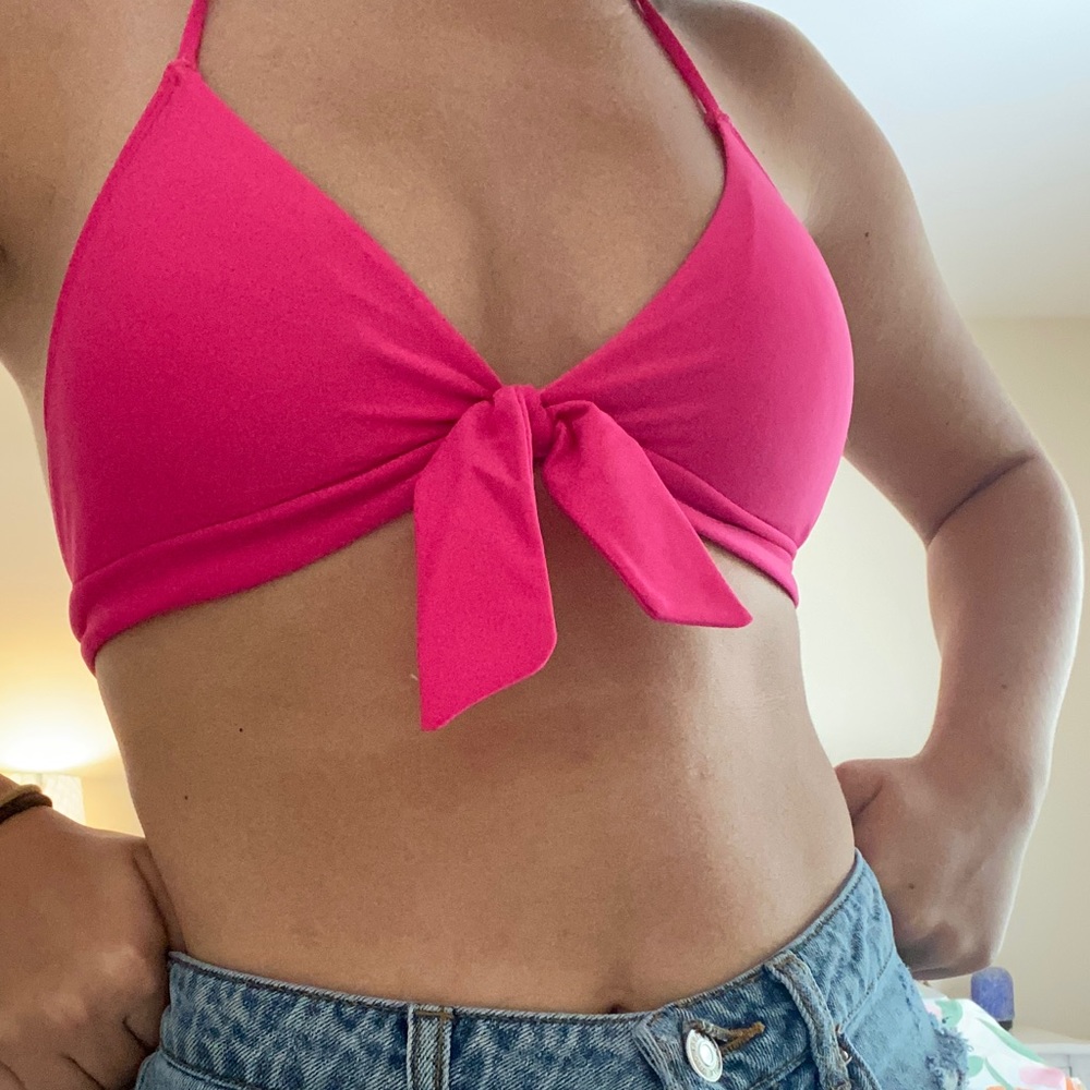 AERIE SWIM TOP -- SIZE SMALL